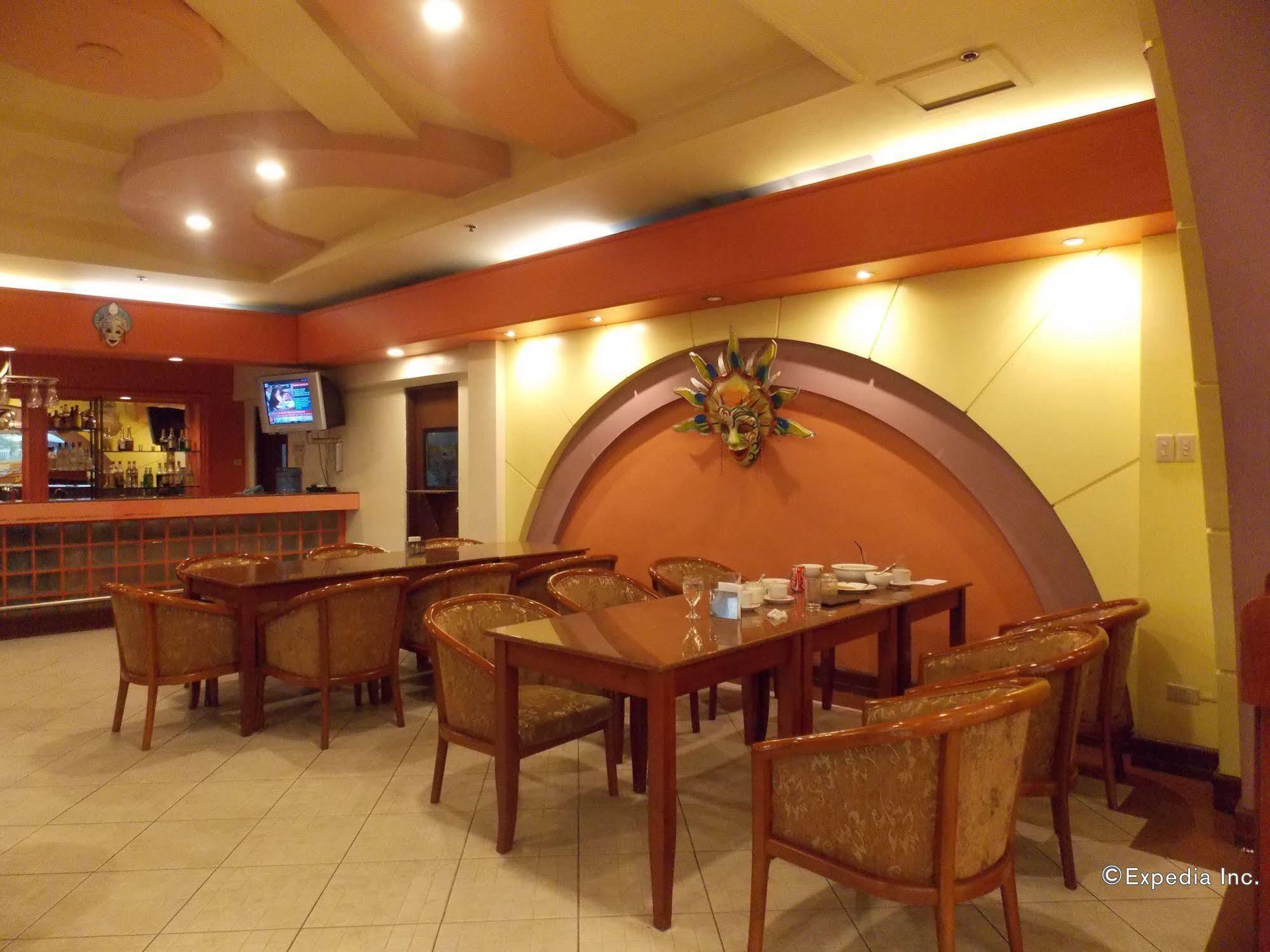 Grand Regal Hotel Bacolod Zewnętrze zdjęcie
