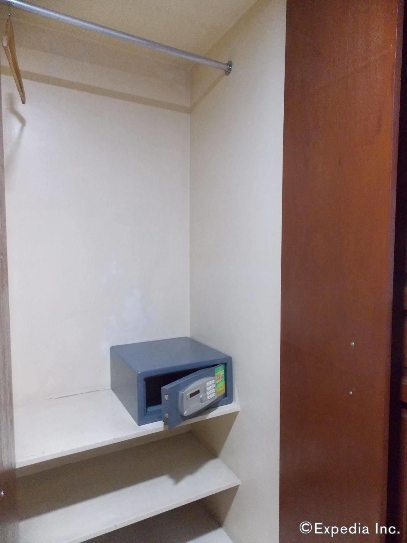 Grand Regal Hotel Bacolod Zewnętrze zdjęcie