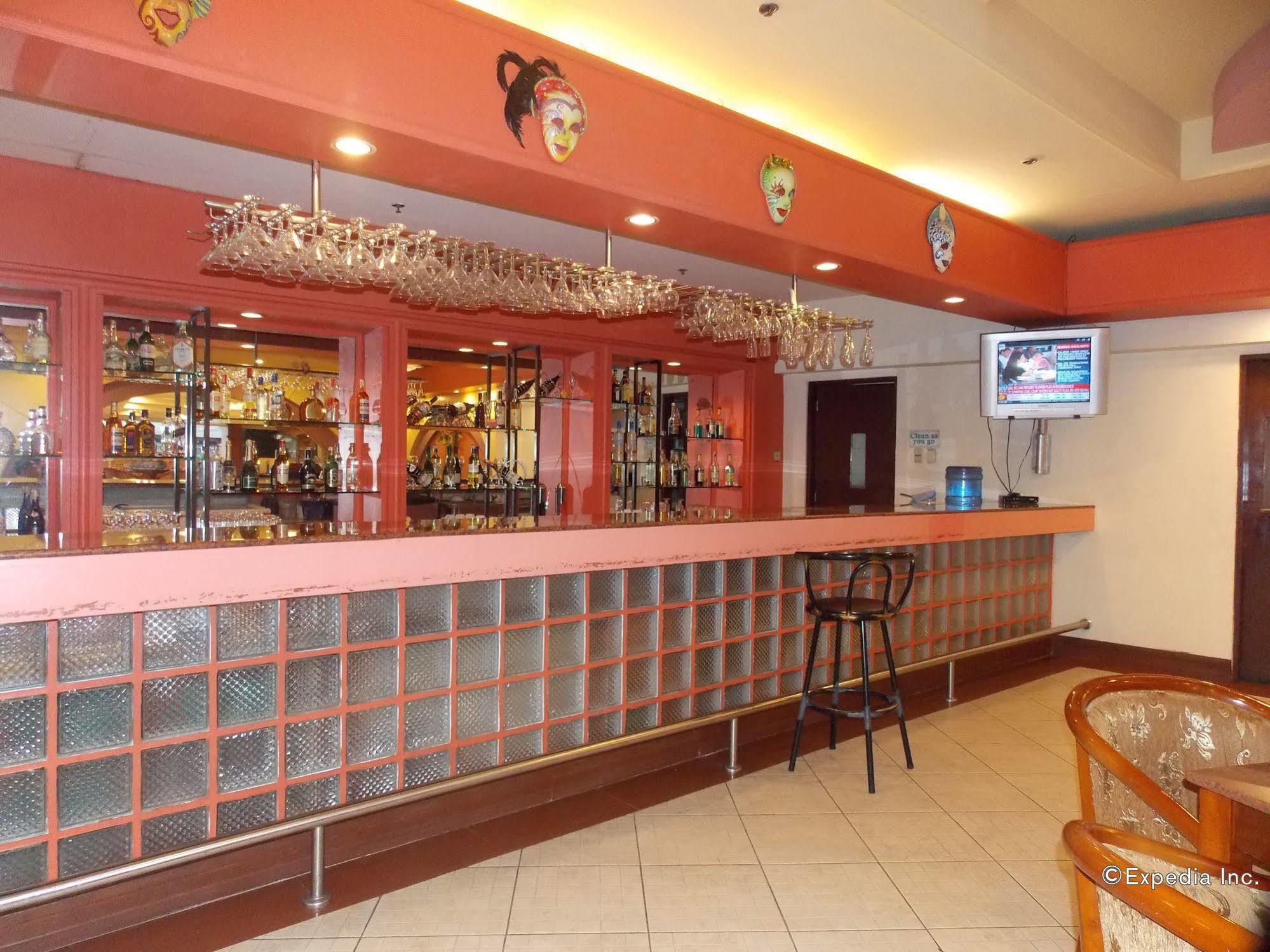 Grand Regal Hotel Bacolod Zewnętrze zdjęcie