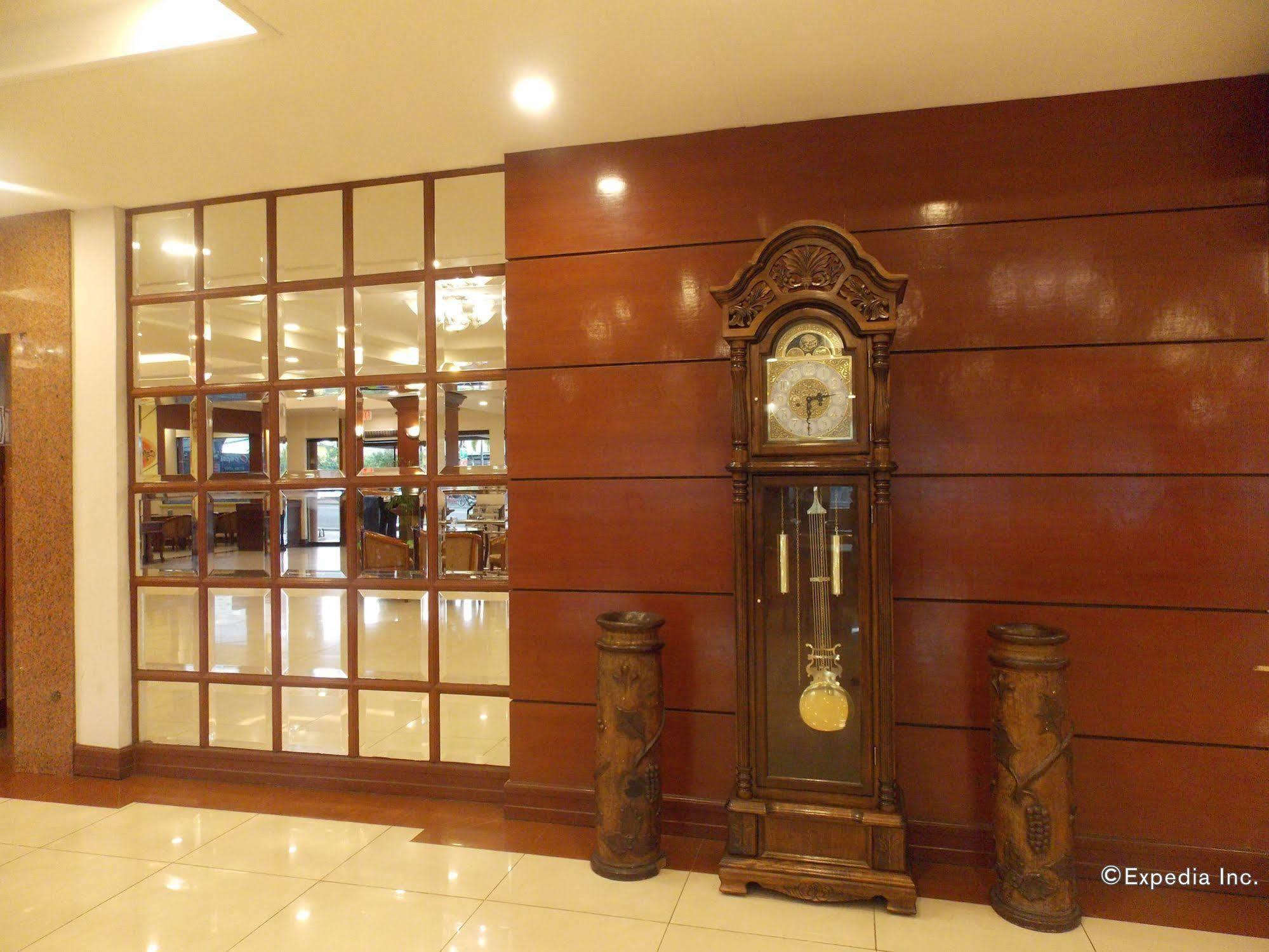 Grand Regal Hotel Bacolod Zewnętrze zdjęcie