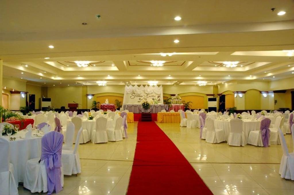 Grand Regal Hotel Bacolod Zewnętrze zdjęcie