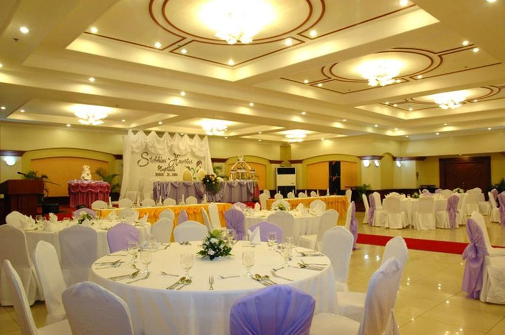Grand Regal Hotel Bacolod Zewnętrze zdjęcie