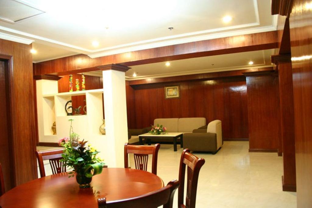 Grand Regal Hotel Bacolod Zewnętrze zdjęcie